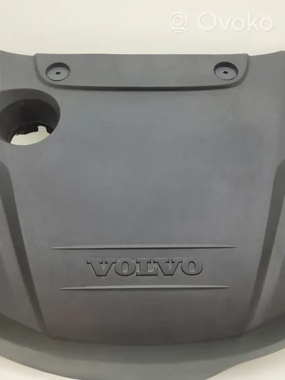 Volvo V40 Variklio dangtis (apdaila) 31368883