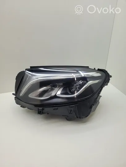 Mercedes-Benz GLC X253 C253 Lampa przednia A2539069700