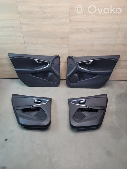 Volvo V40 Set interni 