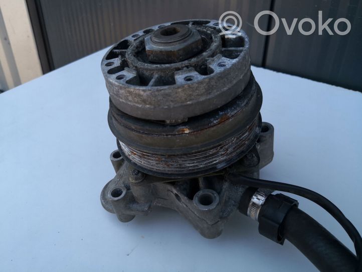 Iveco Daily 5th gen Pompe de circulation d'eau 504080032