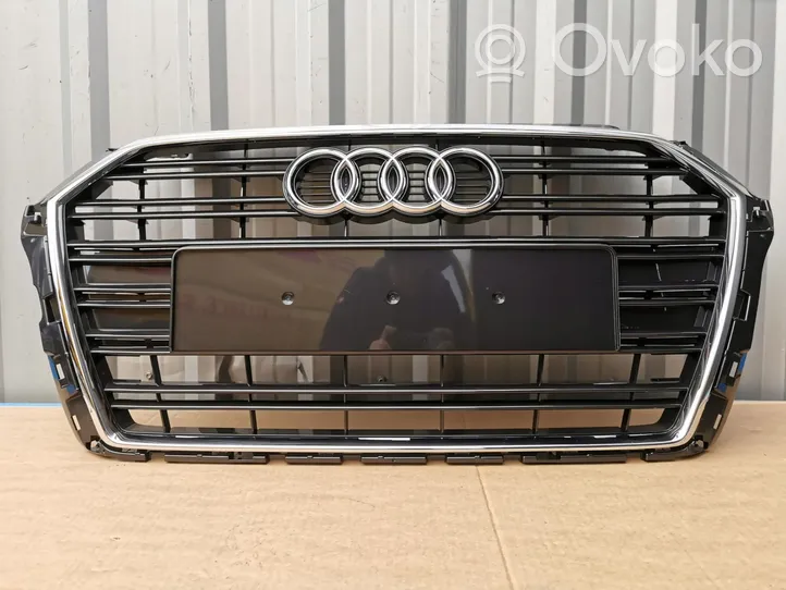 Audi A3 S3 8L Grotelės viršutinės 8V3853651AA