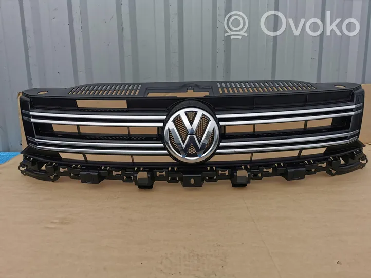 Volkswagen Tiguan Etupuskurin ylempi jäähdytinsäleikkö 5N0853653F