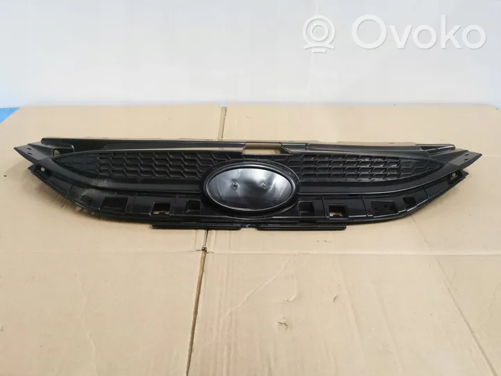 Hyundai ix35 Maskownica / Grill / Atrapa górna chłodnicy HYUNDAI