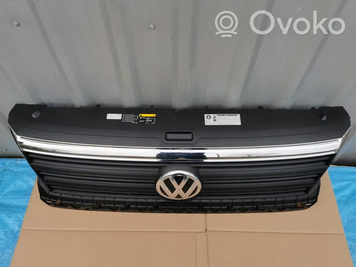 Volkswagen Crafter Etupuskurin ylempi jäähdytinsäleikkö 7C0853653J