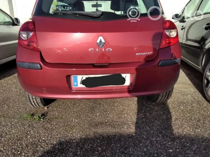 Renault Clio III Pare-chocs 