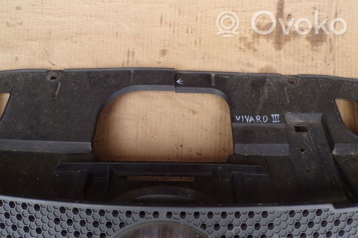 Opel Vivaro Maskownica / Grill / Atrapa górna chłodnicy 