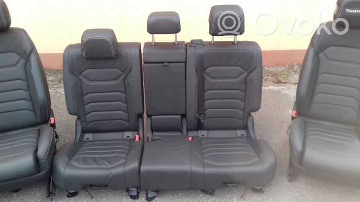 Volkswagen Touareg III Juego del asiento 