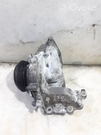 Mercedes-Benz Sprinter W901 W902 W903 W904 Pompa wody A6542004100