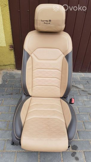 Volkswagen Touareg III Asiento delantero del pasajero 