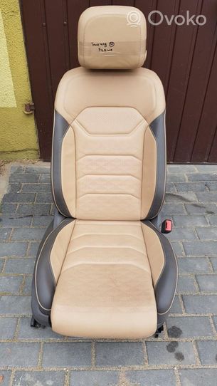 Volkswagen Touareg III Asiento delantero del pasajero 