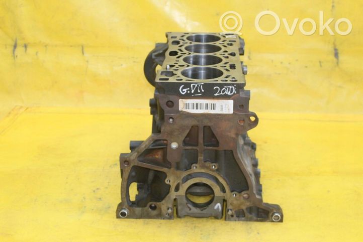 Volkswagen Golf VII Engine block 