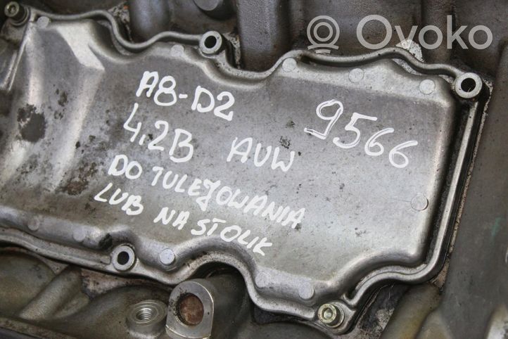 Audi A8 S8 D2 4D Blok silnika 