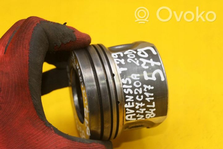 Toyota Avensis T270 Piston 