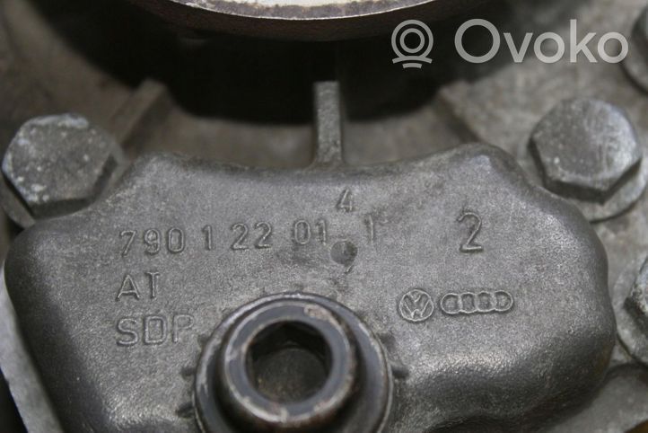 Audi A3 S3 8L Pavarų dėžės reduktorius (razdatkė) 02M409053B