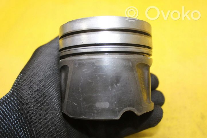 Land Rover Range Rover Sport L320 Piston 