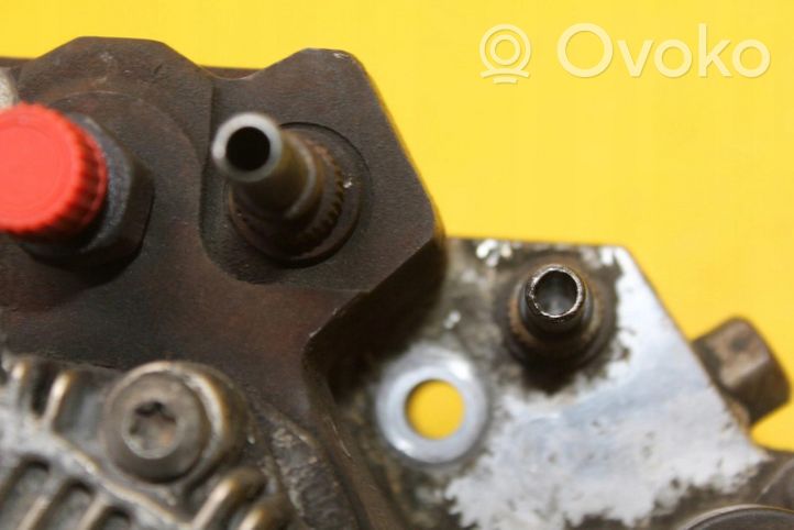 Opel Vivaro Pompe d'injection de carburant à haute pression 8200108225
