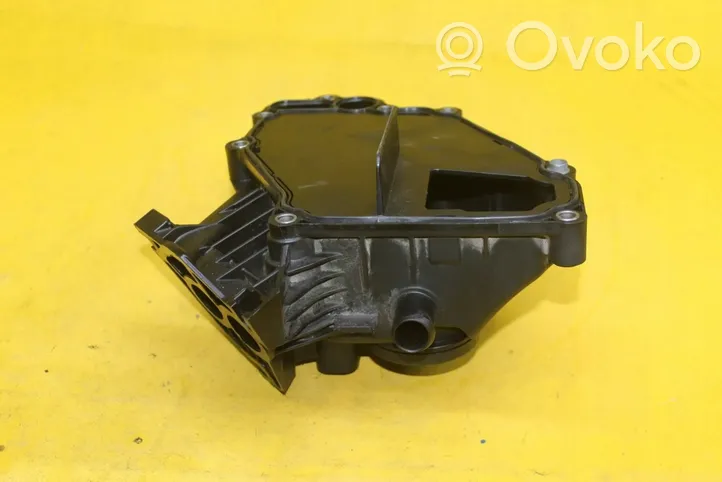 Volvo S80 Oil filter mounting bracket 30757730
