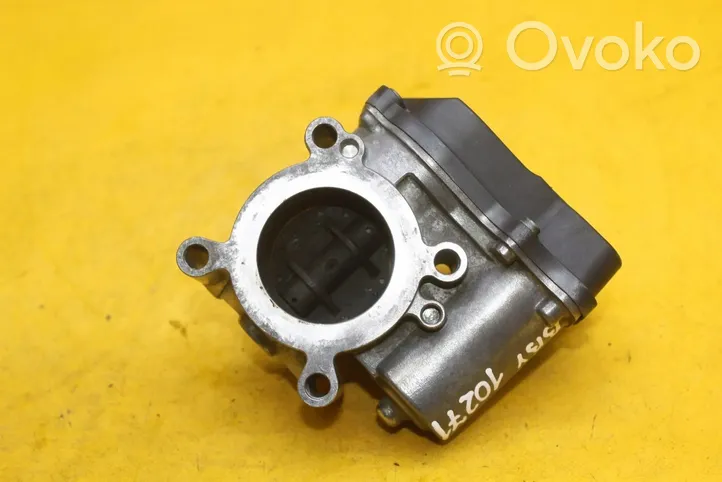 Volkswagen Polo IV 9N3 Throttle valve 030133062B