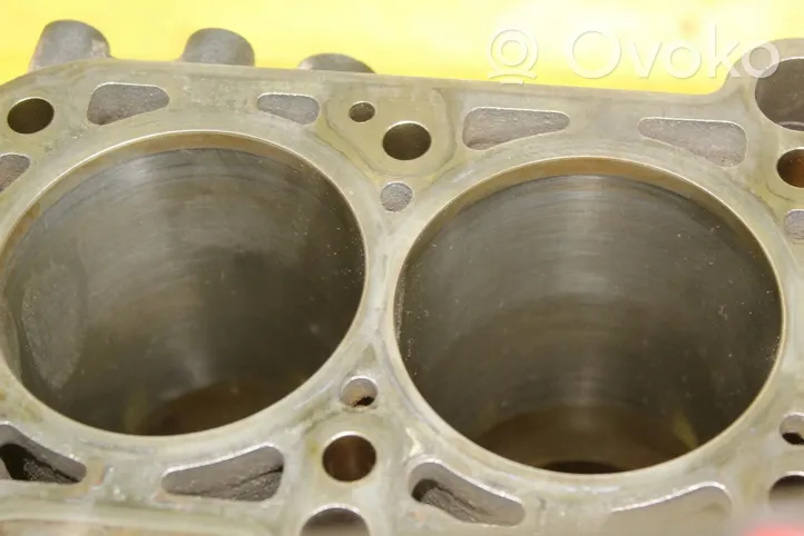 Audi A4 S4 B6 8E 8H Bloc moteur 06A103021K