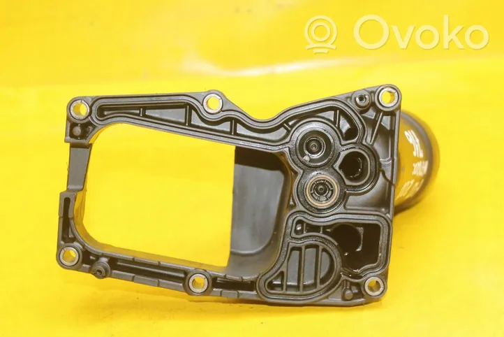 BMW 5 F10 F11 Halterung Ölfilter / Ölkühler 70377932