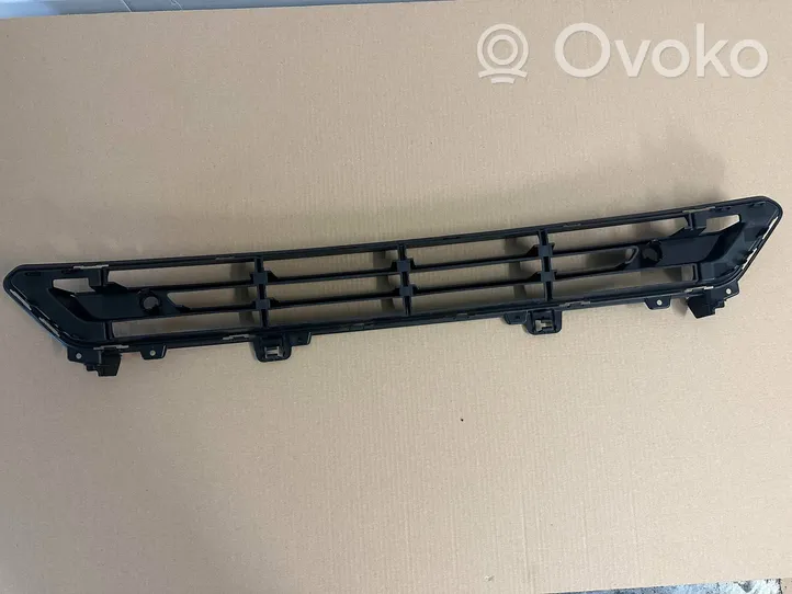 Volvo V90 Cross Country Mascherina inferiore del paraurti anteriore 32227363