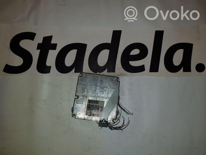 Toyota Avensis T250 Sterownik / Moduł ECU 8966105200