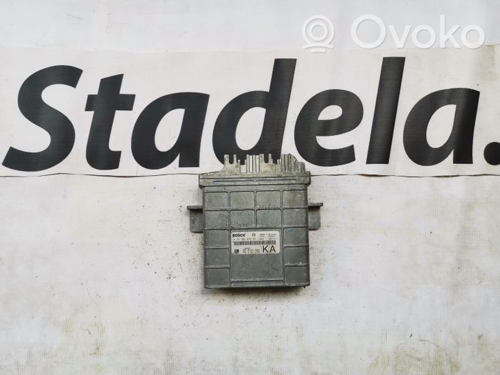 Opel Vectra B Komputer / Sterownik ECU silnika 0281001638