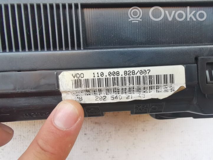 Mercedes-Benz C W202 Tachimetro (quadro strumenti) A2025402140