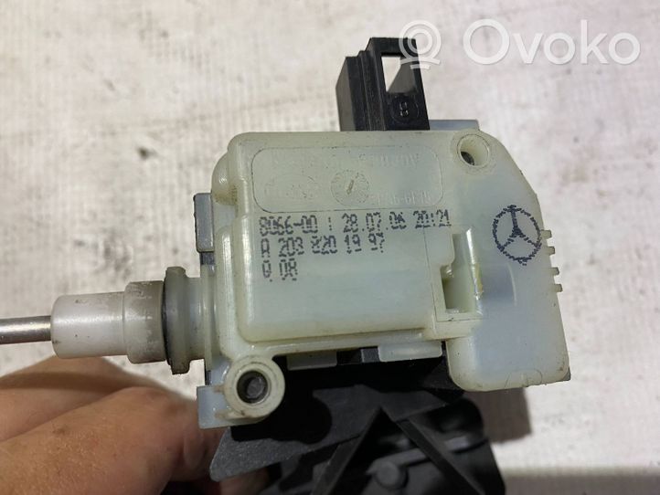 Mercedes-Benz C W203 Verrouillage du bouchon du réservoir de carburant a2038201997