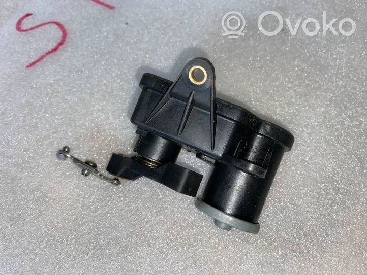 Mercedes-Benz R W251 Intake manifold valve actuator/motor 