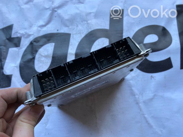 Mercedes-Benz CLK A209 C209 Sterownik / Moduł ECU A6121536679