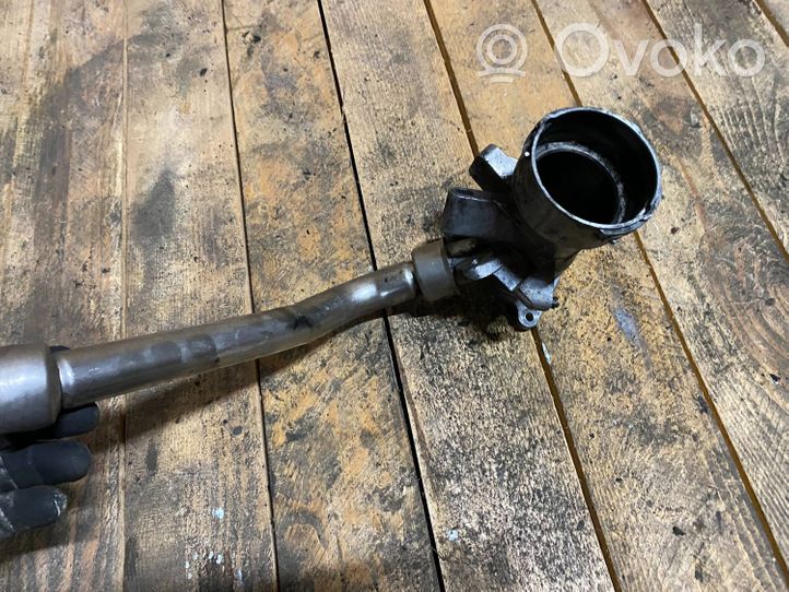 Mercedes-Benz E W211 EGR-venttiilin/lauhduttimen kiinnike a6460900054