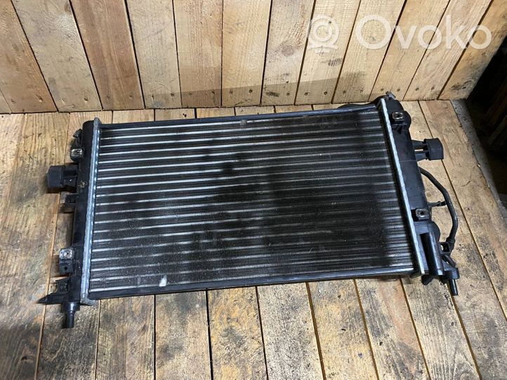 Mercedes-Benz ML W163 Coolant radiator A1635001004