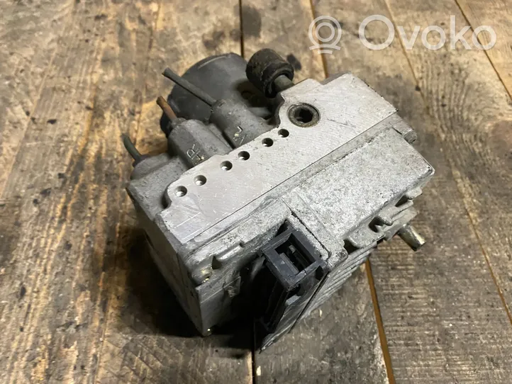 Mercedes-Benz Vito Viano W638 ABS Pump 0273004089