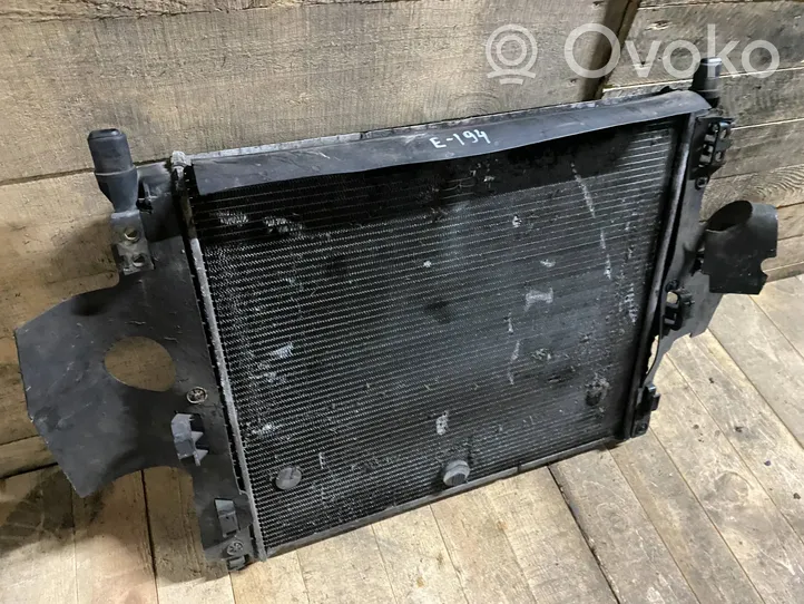 Mercedes-Benz ML W163 Coolant radiator A1635001004