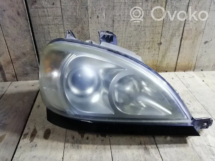 Mercedes-Benz ML W163 Lampa przednia 1638260277