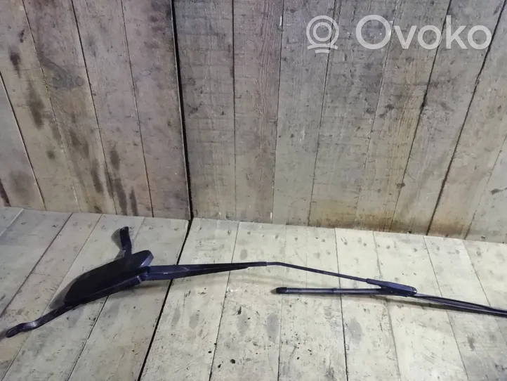 Mercedes-Benz R W251 Front wiper blade arm A2518240149