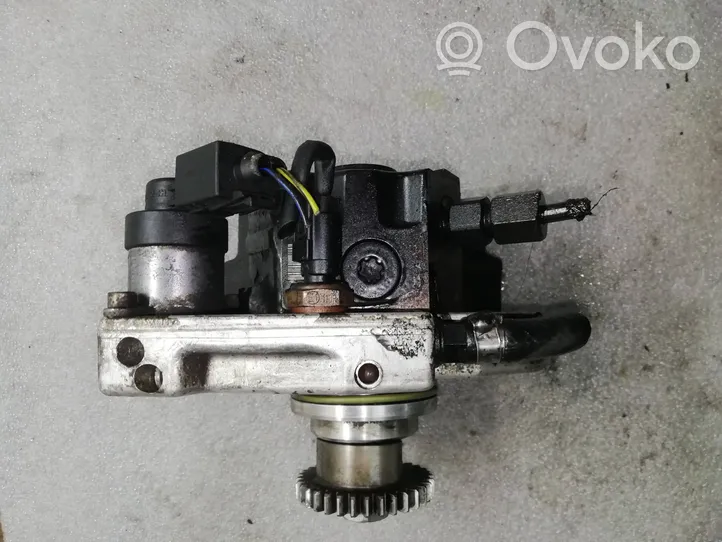 Mercedes-Benz Sprinter W906 Pompe d'injection de carburant à haute pression A6420700501