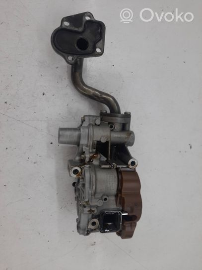 Audi A4 S4 B6 8E 8H Pompe à huile 079115103L