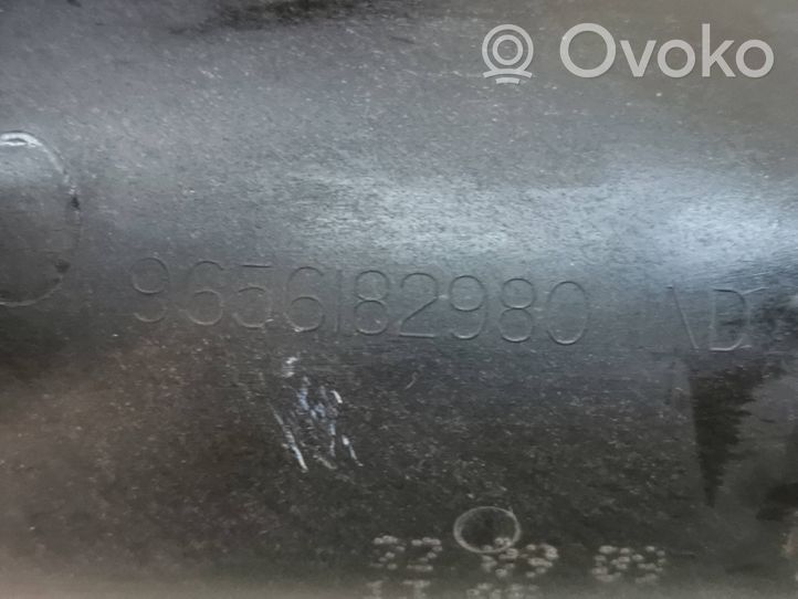 Ford Kuga I Termostat / Obudowa termostatu 9656182980