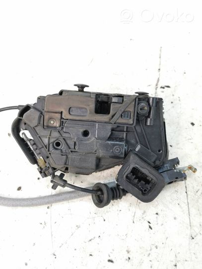 Volkswagen Golf VII Rear door lock 45830180