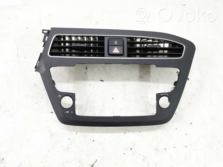 Hyundai i20 (BC3 BI3) Grille d'aération centrale 84740C8AC0