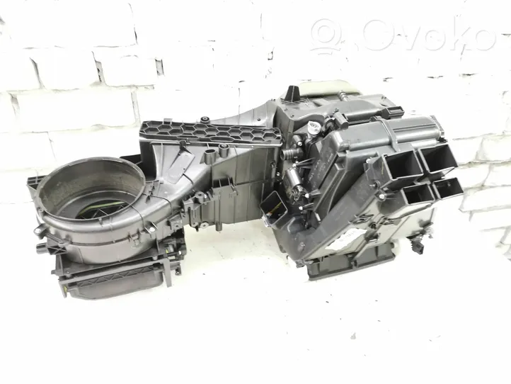 Volkswagen Touran II Scatola climatizzatore riscaldamento abitacolo assemblata 1T1820003KD