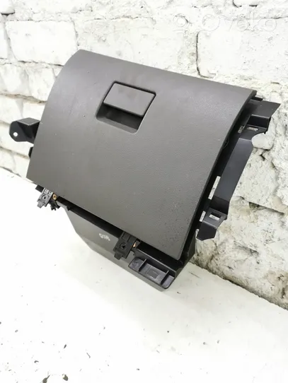 Ford Kuga I Glove box 3M51R06044