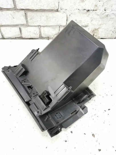 Ford Kuga I Glove box 3M51R06044