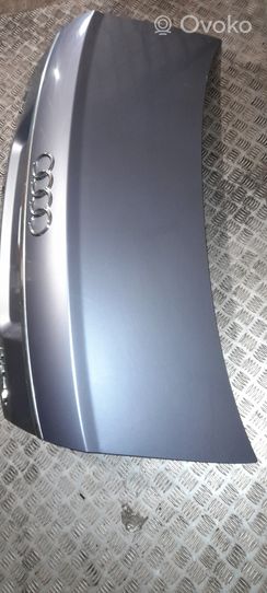 Audi A6 S6 C6 4F Задняя крышка (багажника) 4F5827755D