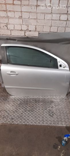 Opel Astra H Drzwi przednie 