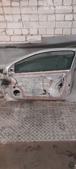 Opel Astra H Drzwi przednie 