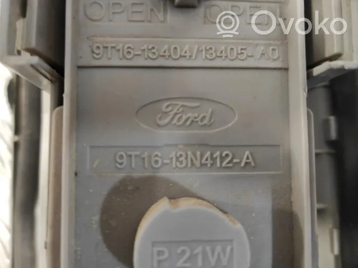 Ford Connect Galinis žibintas kėbule 9T1613N412A