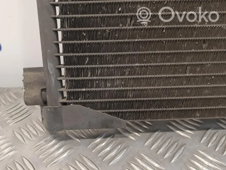 Opel Vivaro Skraplacz / Chłodnica klimatyzacji 7700312901